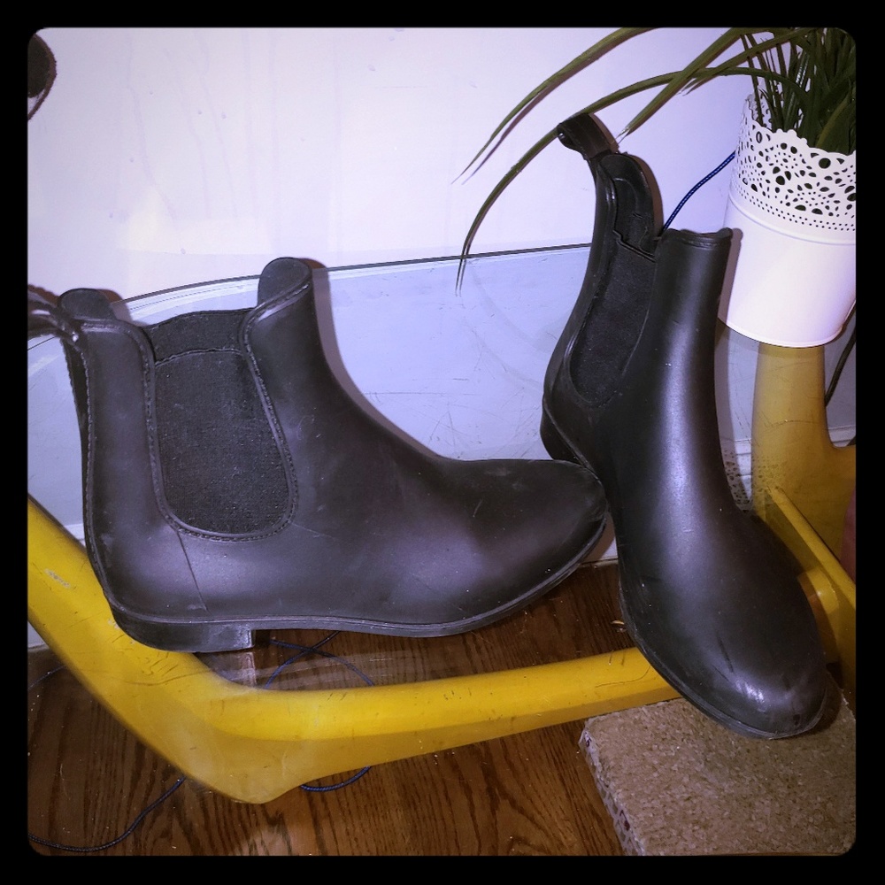 rainboots